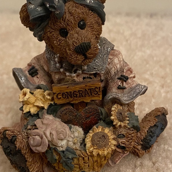 Boyds Bears & Friends – "Justina...The Message "Bearer"" - Picture 4 of 8